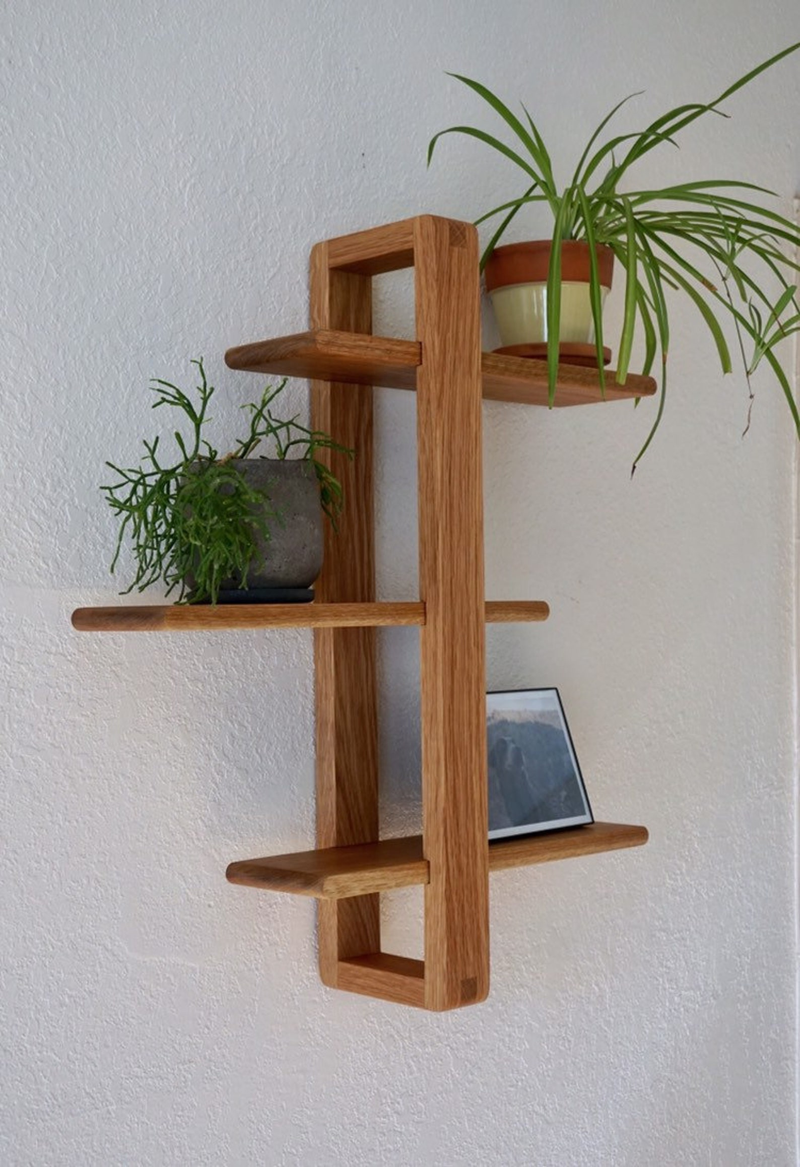 Wall-Mounted Solid Oak 4-Tier Display Shelf with Asymmetric Layout image 2